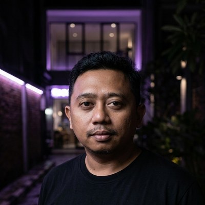 Photo of Faris Sofyan, content writer at DogOwnerHQ